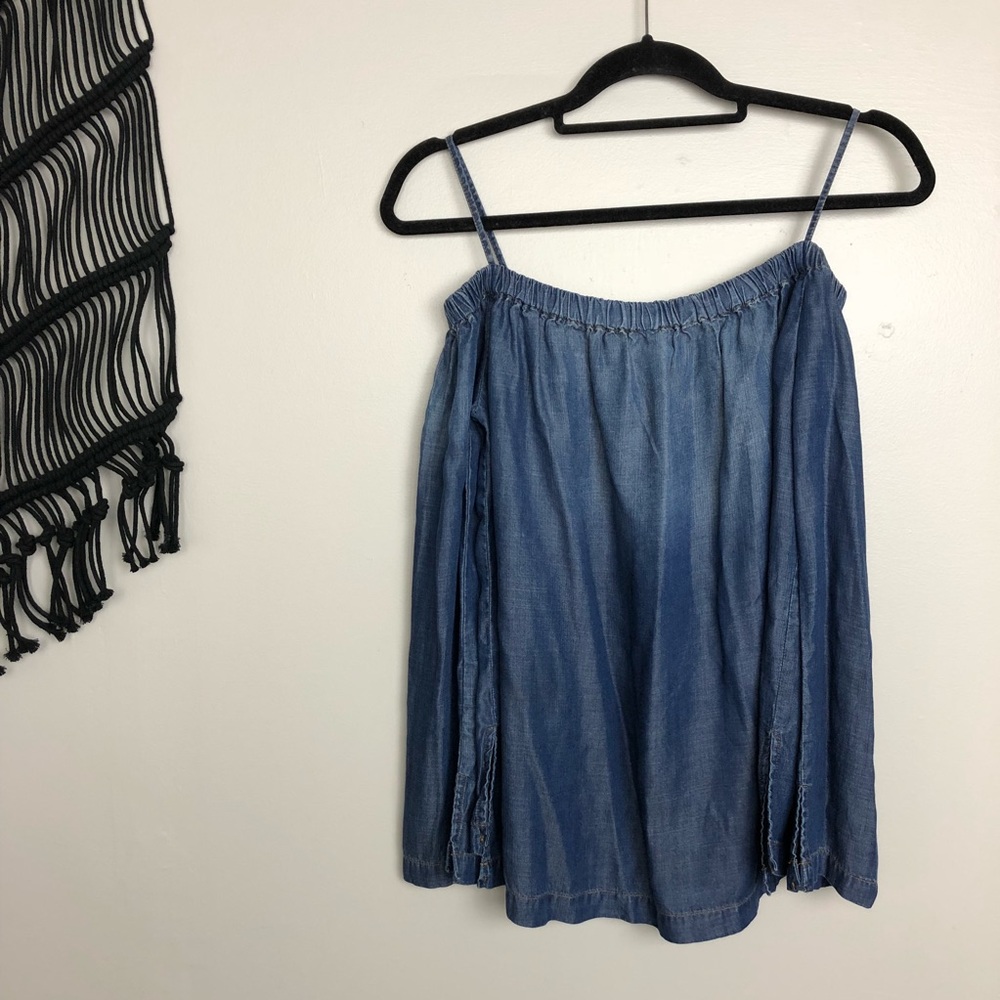 Cloth & Stone | off the shoulder chambray top - Picture 6 of 8